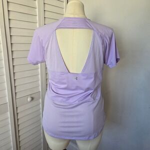 Under Armour Lavender Mesh Panel Performance Top Size XL‎ Athletic Open Back Gym